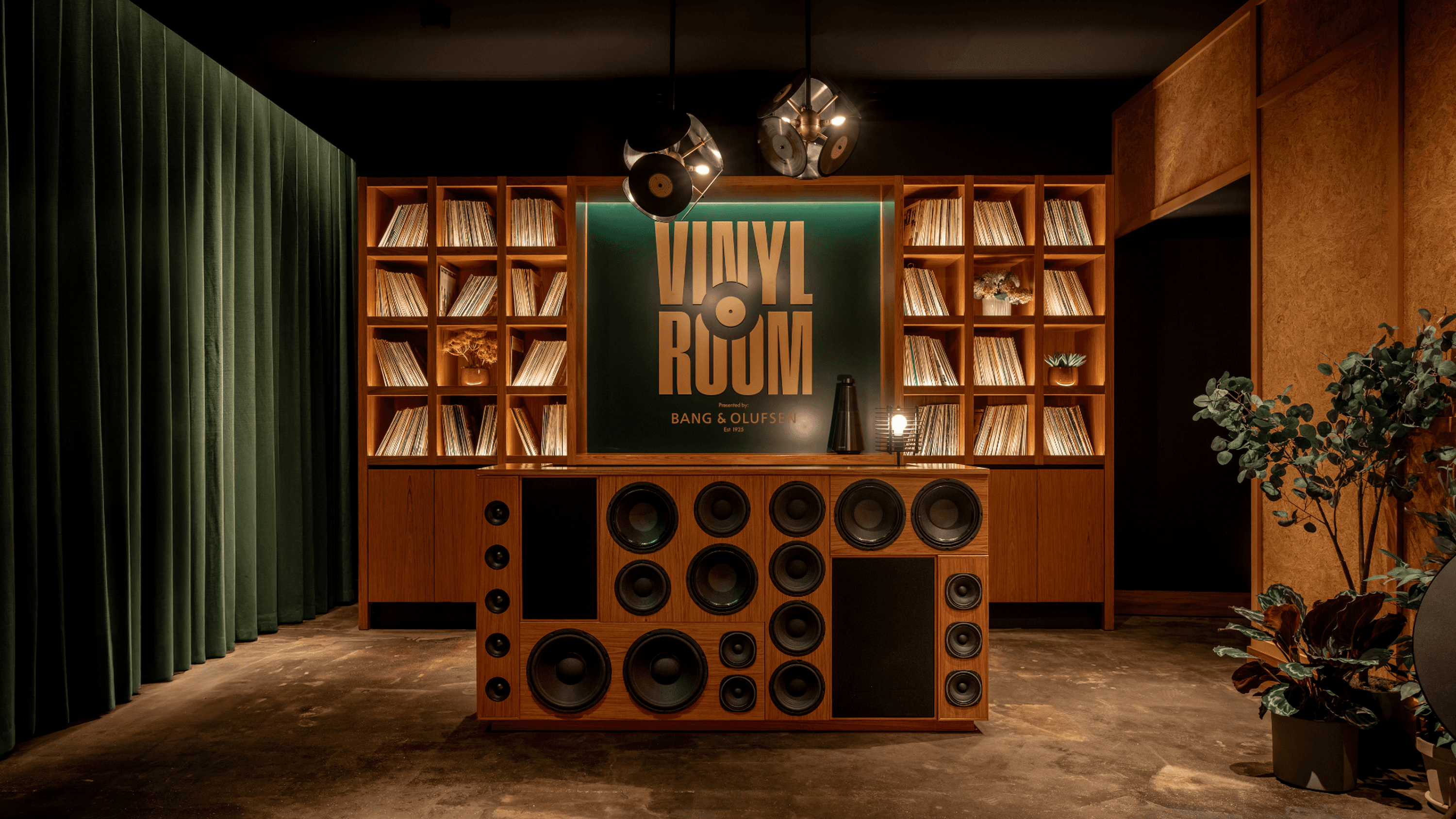 Vinyl Room Access | Robyn (koncertbillet ikke inkl.)
